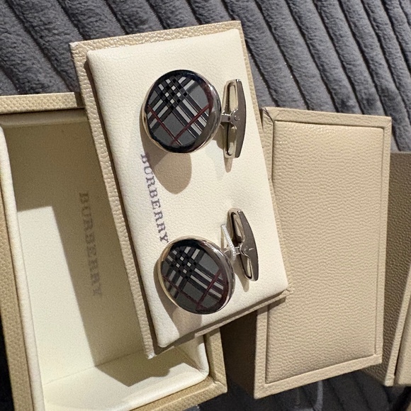 New Burberry men’s cufflinks - Picture 1 of 1